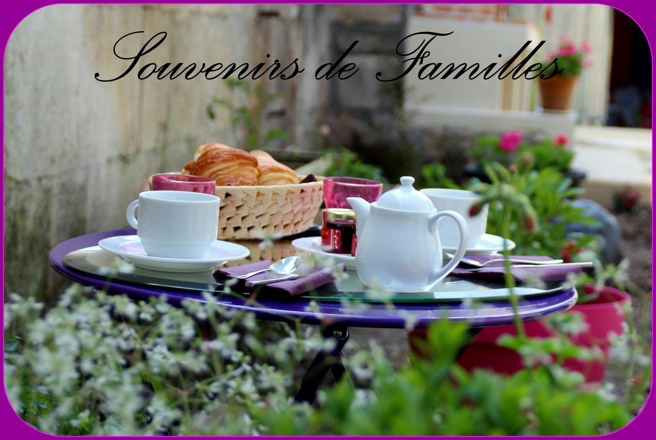 Hotel Souvenirs De Familles Saintes Zewnętrze zdjęcie